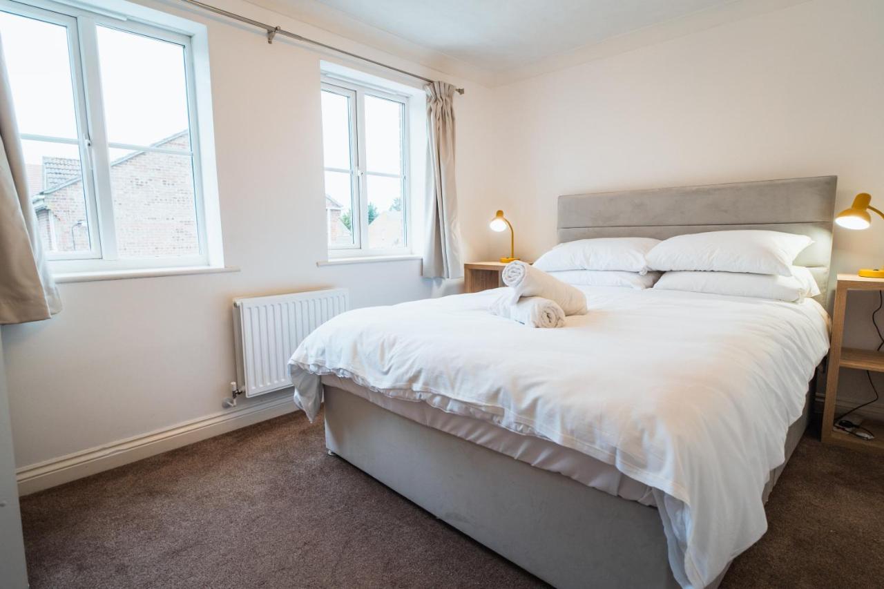 Beautiful Town House With Private Garden And Patio